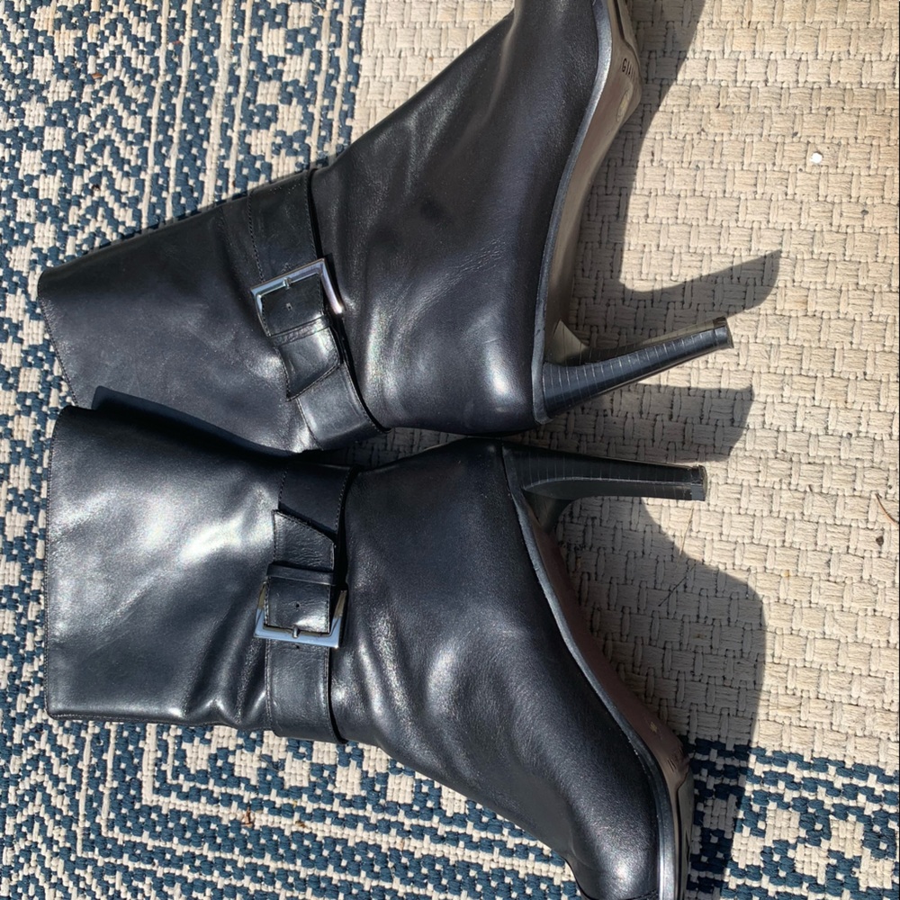 Gianni Bini ladies all leather black boots.